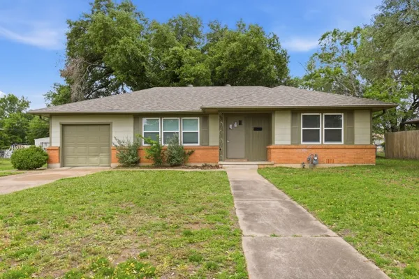 $219,900 | 1608 Burt Street, Bryan, TX 77802