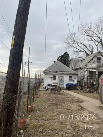 $135,000 | 2325 Fairmount Avenue, Kansas City, MO 64108