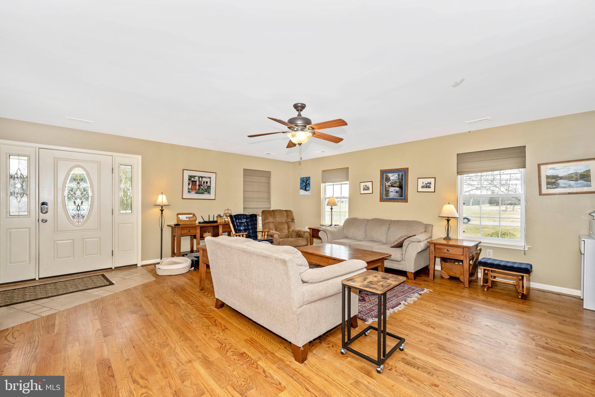 5839 Adamstown Road Adamstown, MD 21710 - Photo 4 of 43 Living room
