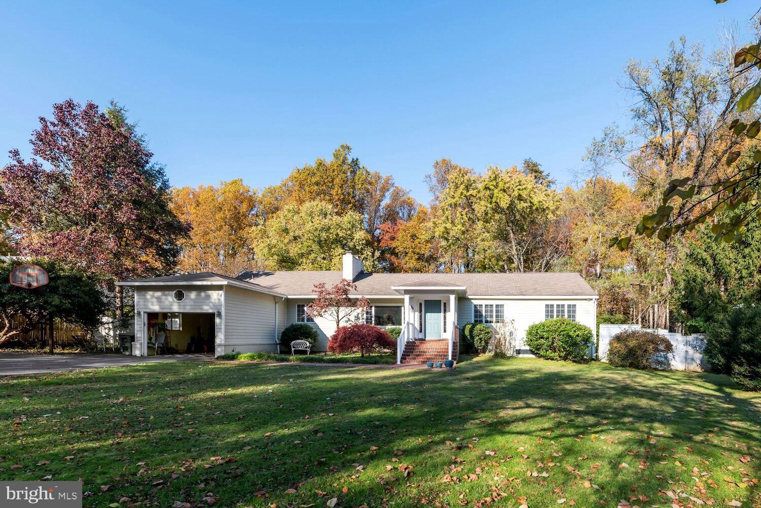 8508 Overbrook Road Fairfax, VA 22031 - Photo 1 of 28 Gallery Image 1