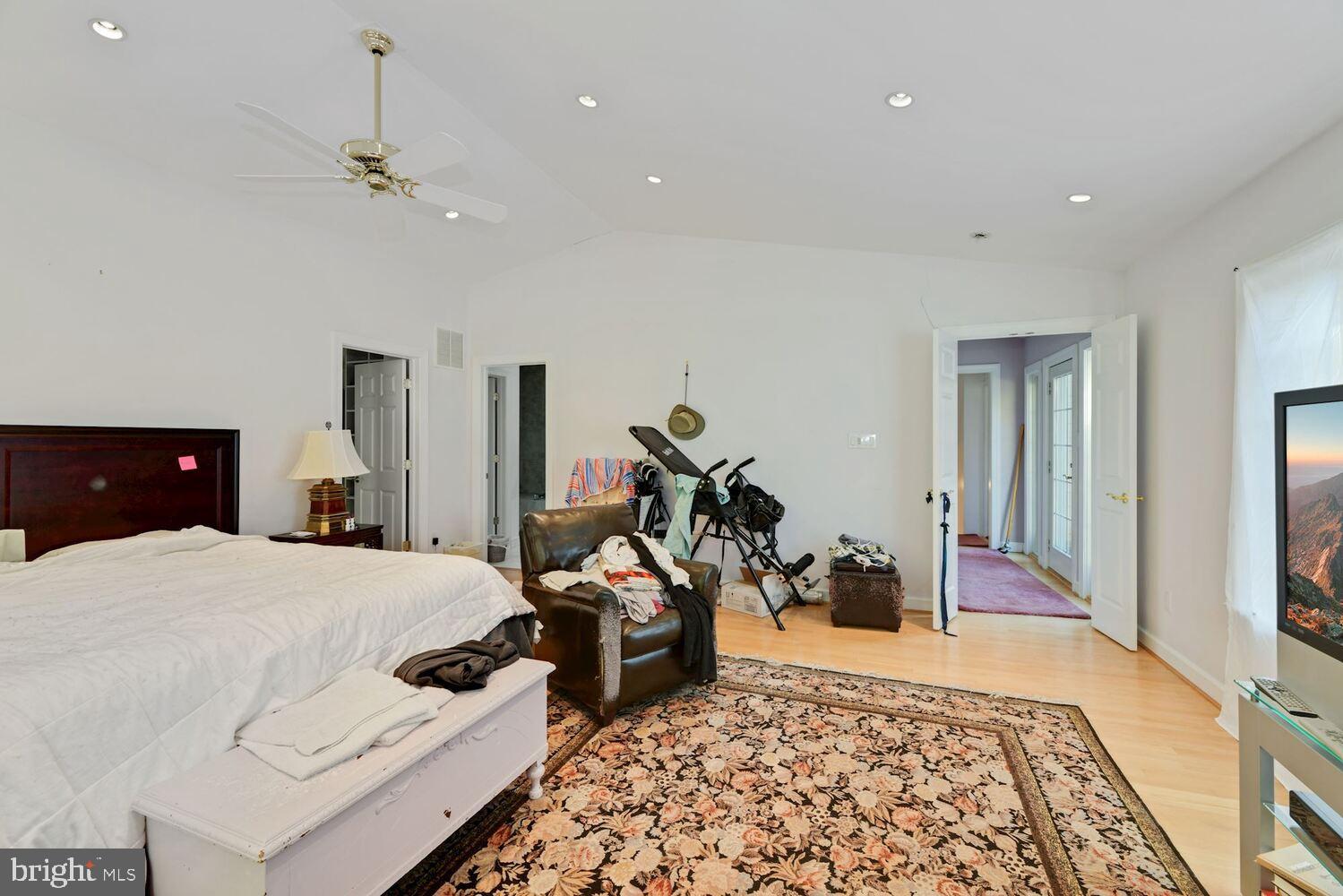 8508 Overbrook Road Fairfax, VA 22031 - Photo 13 of 28 Gallery Image 13