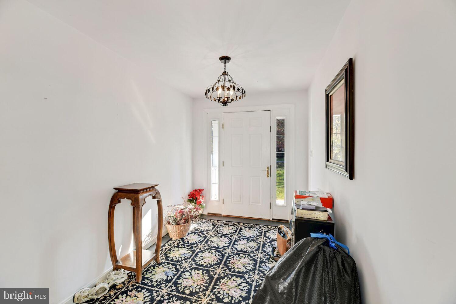 8508 Overbrook Road Fairfax, VA 22031 - Photo 2 of 28 Gallery Image 2