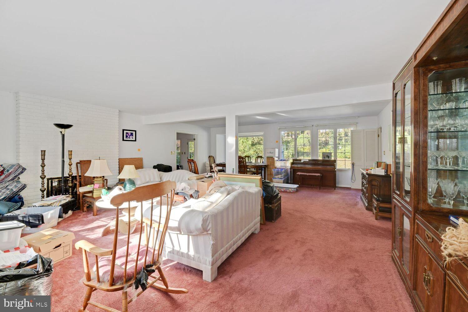 8508 Overbrook Road Fairfax, VA 22031 - Photo 5 of 28 Gallery Image 5