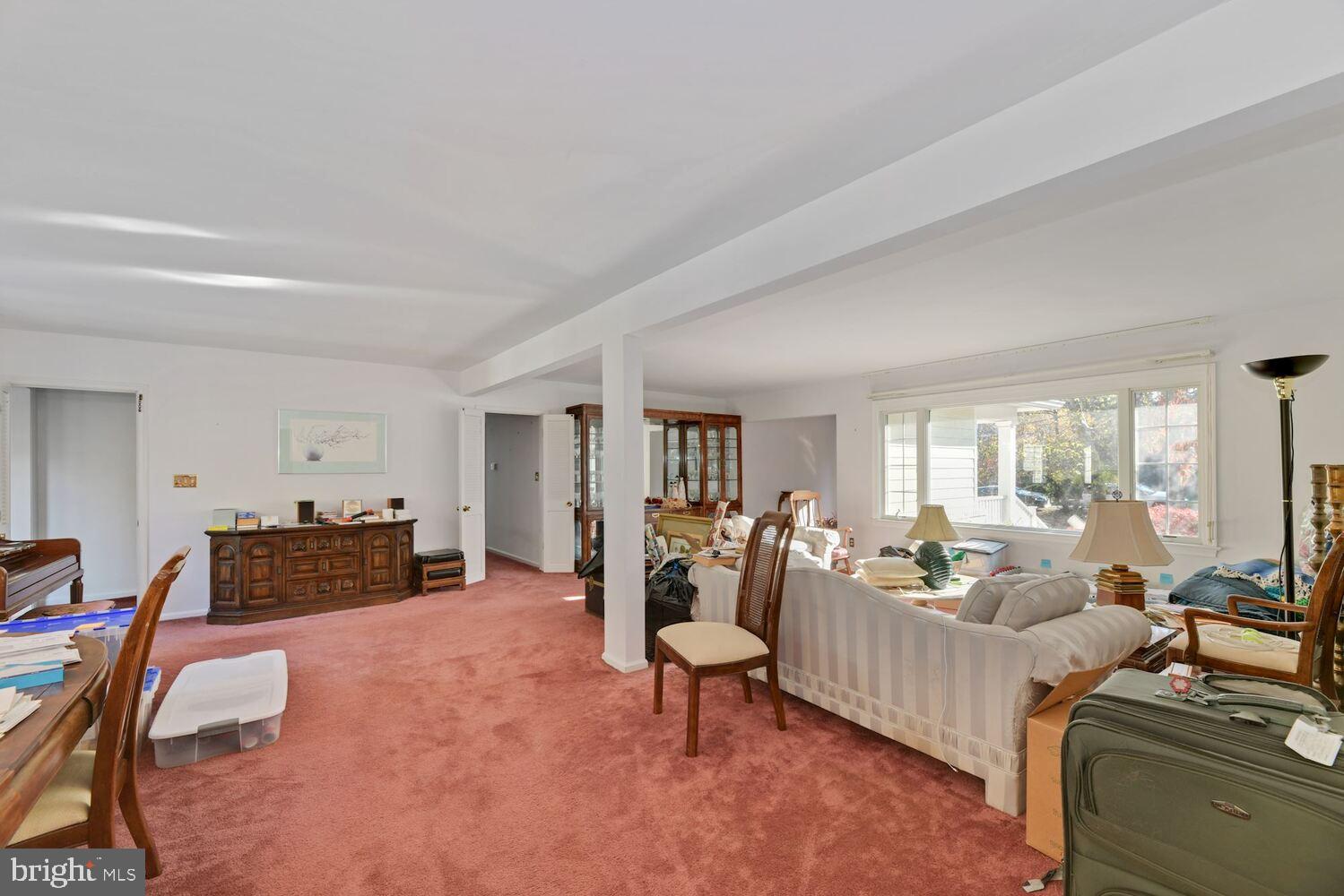 8508 Overbrook Road Fairfax, VA 22031 - Photo 6 of 28 Gallery Image 6