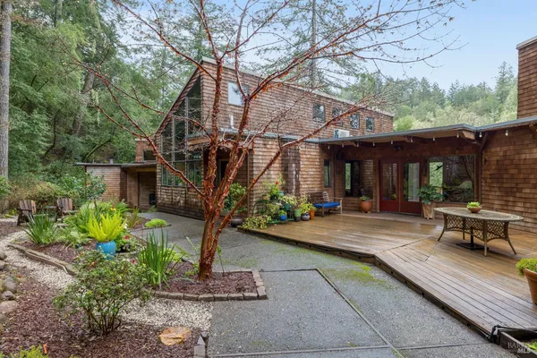 $1,860,000 | 6764 Giovanetti Road, Forestville, CA 95436