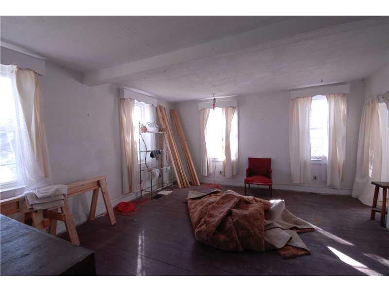 215 Dickerson Run Road Vanderbilt, PA 15486 - Photo 10 of 17 Living Room.