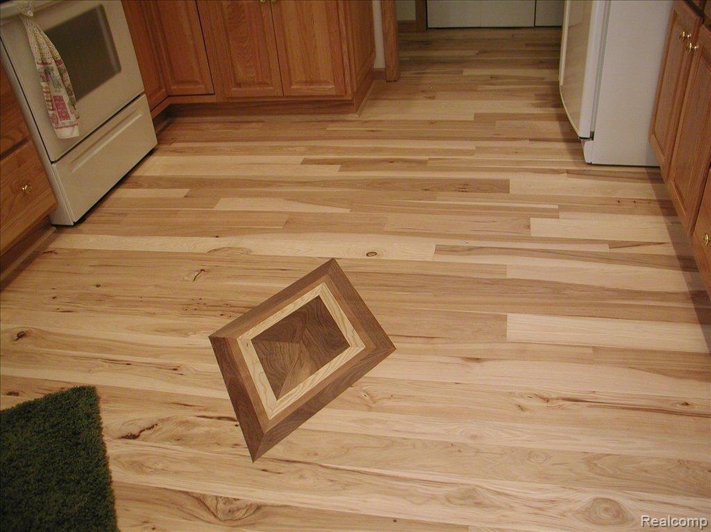 4330 Center Road Linden, MI 48451 - Photo 15 of 25 Mosiac in Kitchen