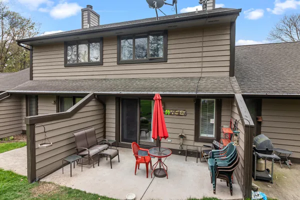 $225,000 | 128 Glenview Court, Janesville, WI 53548