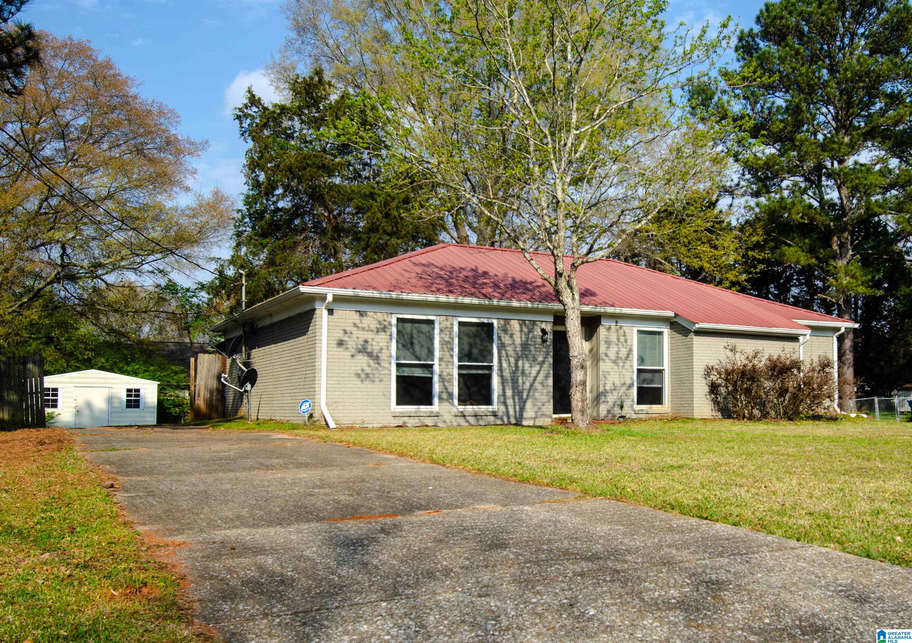 1223 Pointer Drive Southwest Jacksonville, AL 36265 - Photo 3 of 32
