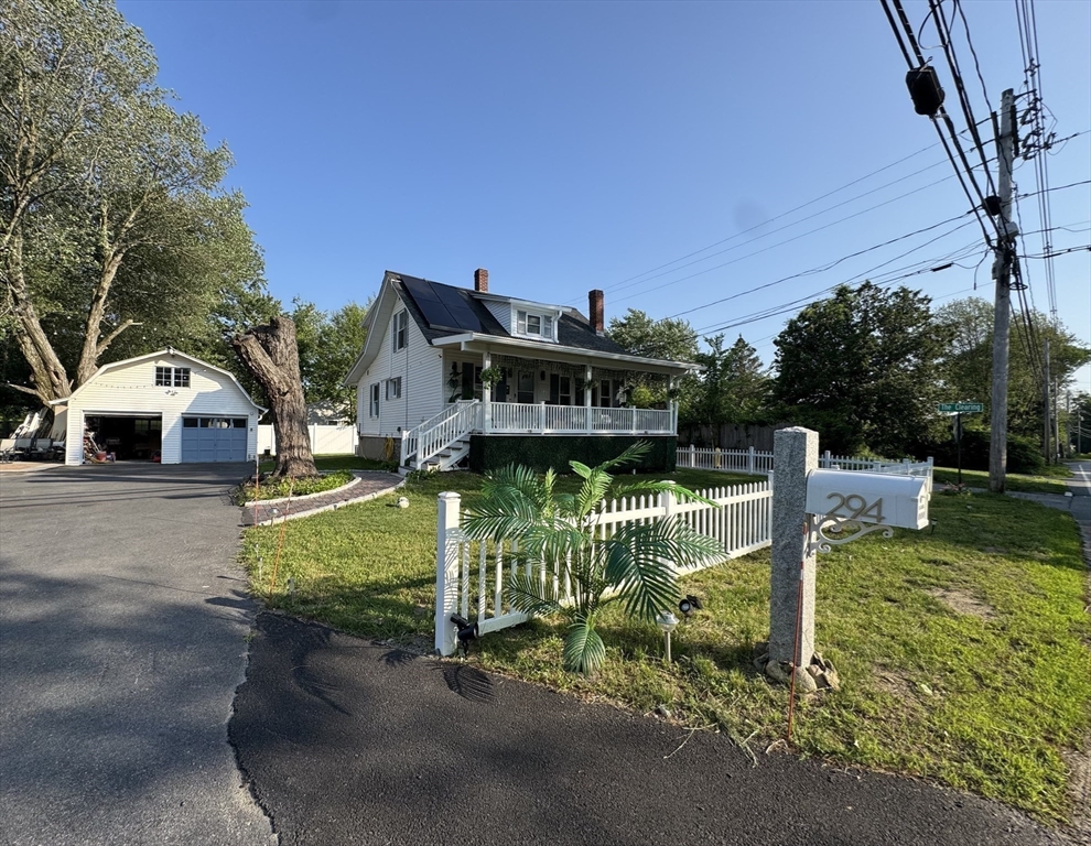 294 Whalom Road Lunenburg, MA 01462 - Photo 1 of 32