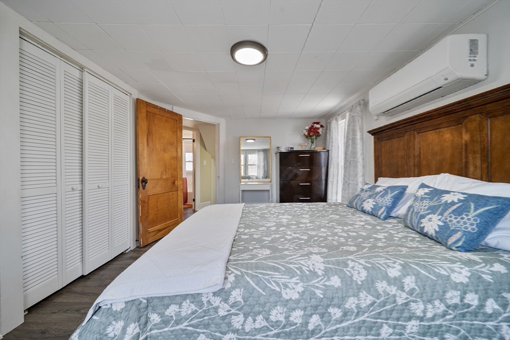 294 Whalom Road Lunenburg, MA 01462 - Photo 19 of 32