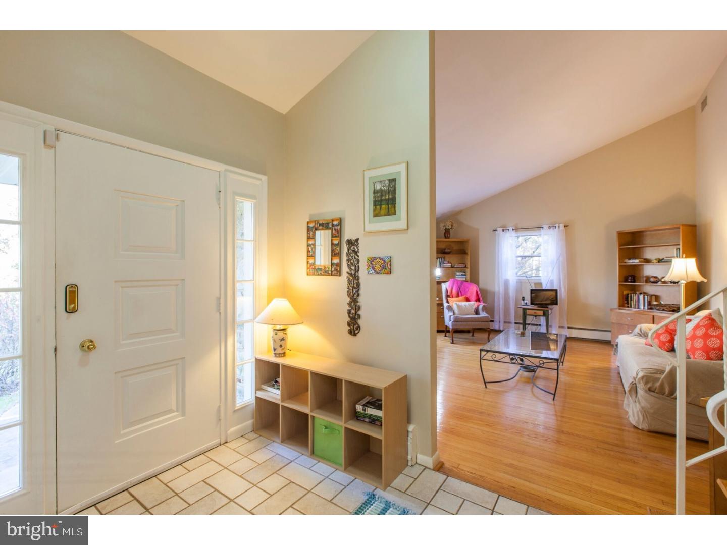 426 Crescent Road Wyncote, PA 19095 - Photo 5 of 25