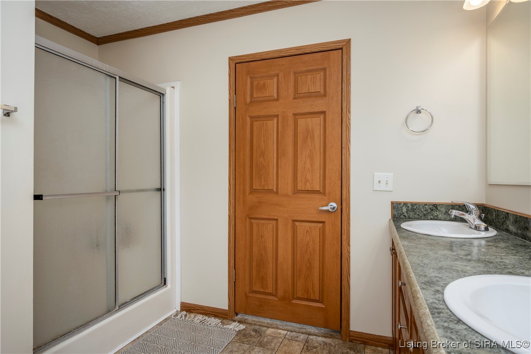 4451 Pleasure Ridge Road Southeast Corydon, IN 47112 - Photo 15 of 36