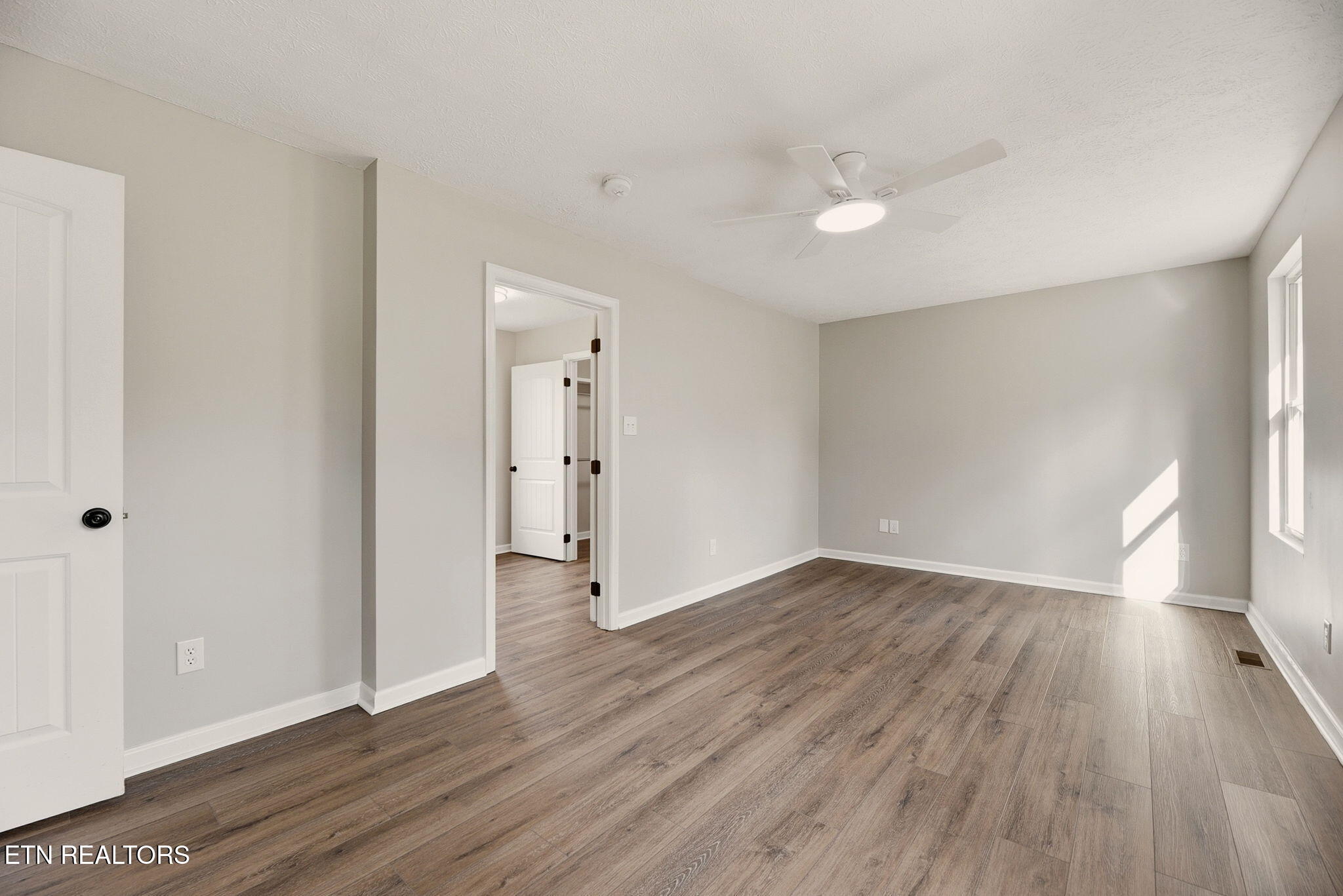 1407 Peltier Road Knoxville, TN 37912 - Photo 13 of 39 14-web-or-mls-Pltr1407 (38)