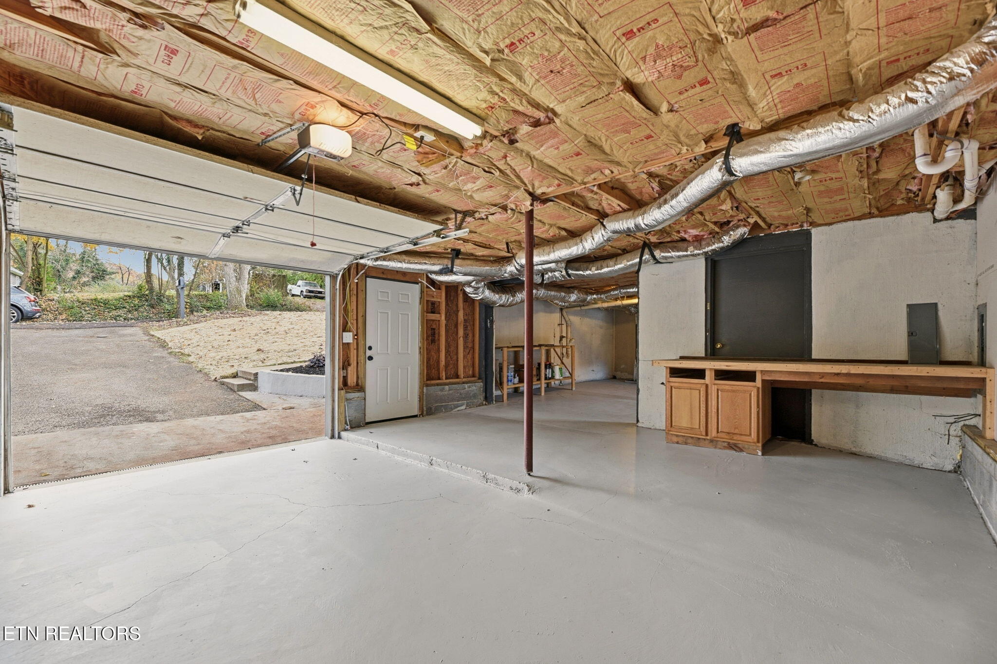 1407 Peltier Road Knoxville, TN 37912 - Photo 36 of 39 37-web-or-mls-Pltr1407 (92)