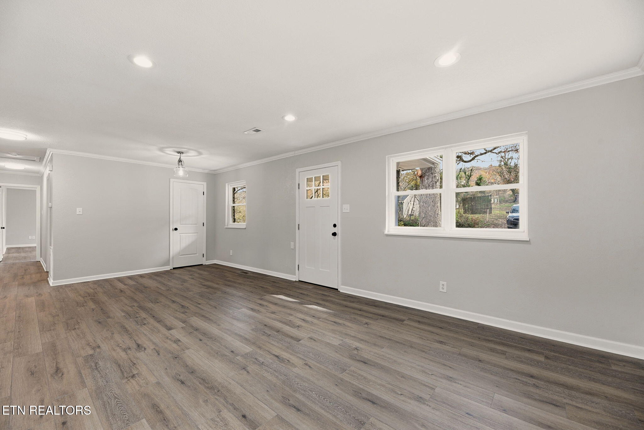 1407 Peltier Road Knoxville, TN 37912 - Photo 7 of 39 8-web-or-mls-Pltr1407 (17)