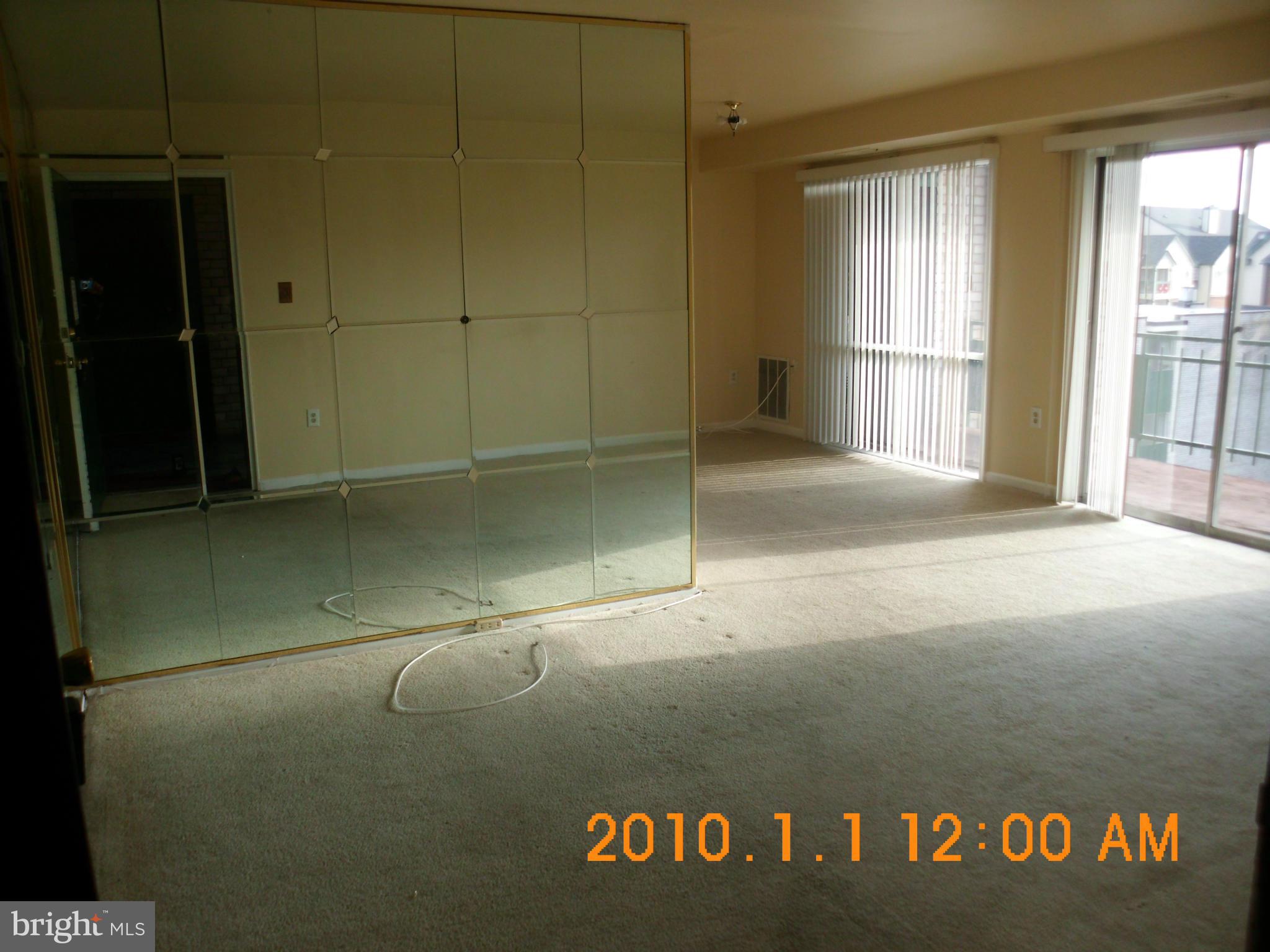 9282 Adelphi Road, Unit 3 Hyattsville, MD 20783 - Photo 18 of 18 Living Room