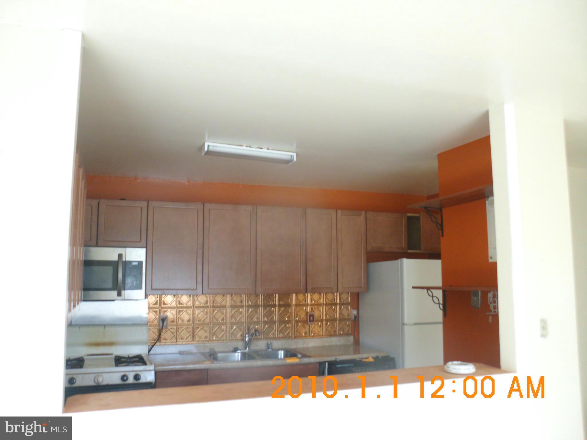 9282 Adelphi Road, Unit 3 Hyattsville, MD 20783 - Photo 3 of 18 Kitchen