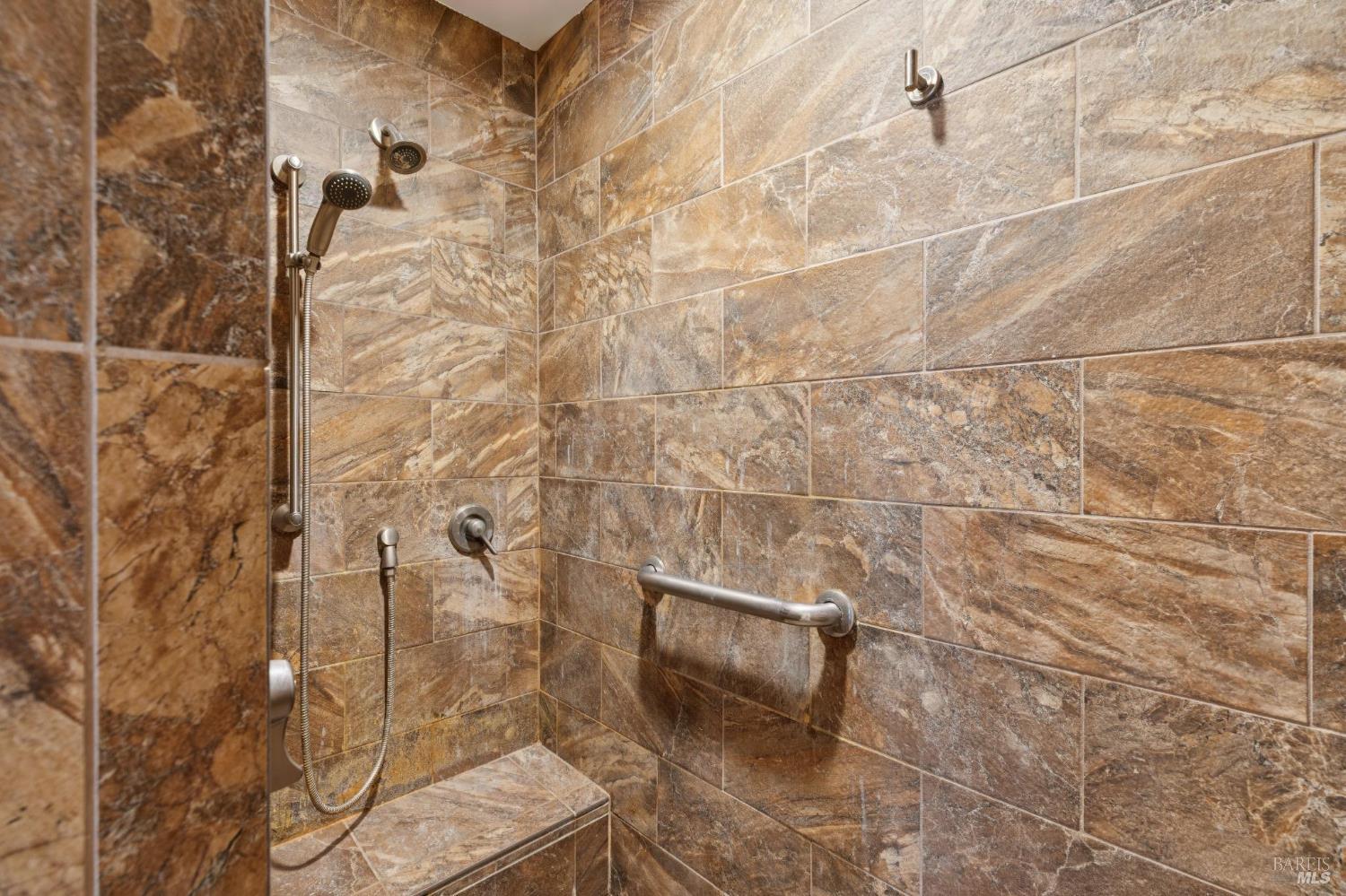 19060 Robinson Road Sonoma, CA 95476 - Photo 24 of 37 Gallery Image 24