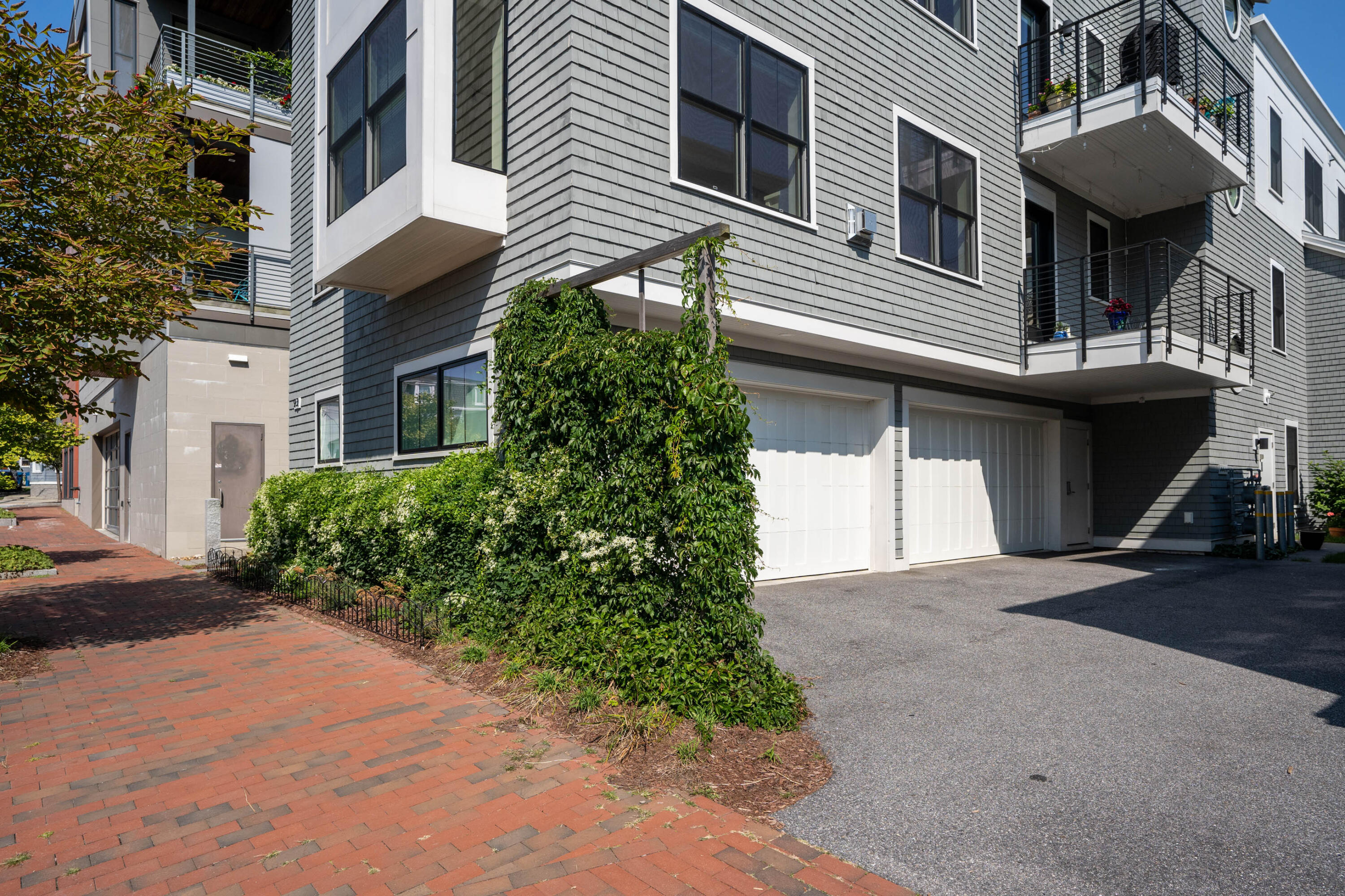 93 St Lawrence Street, Unit 3 Portland, ME 04101 - Photo 35 of 46 1-Exterior-7