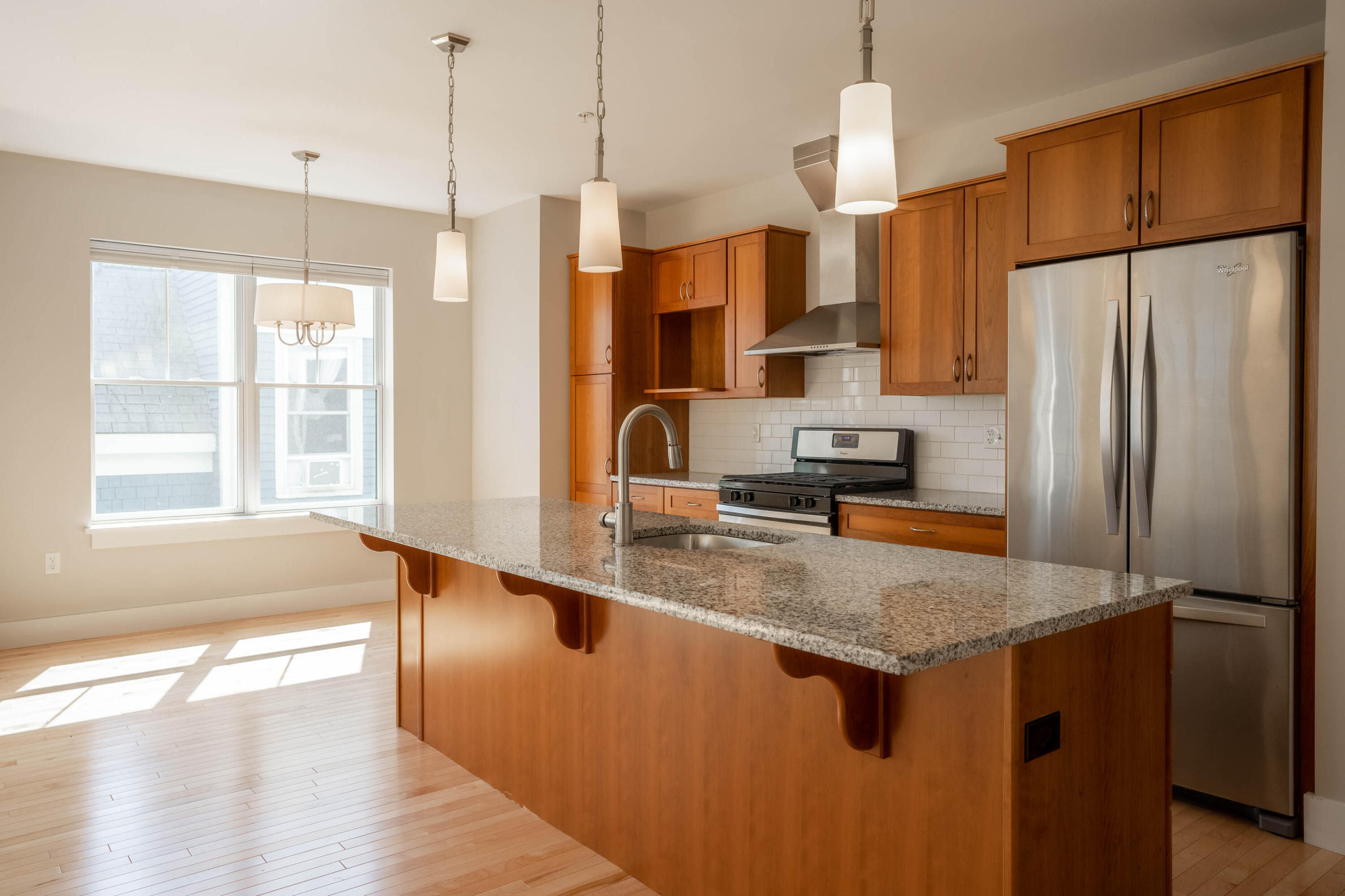 93 St Lawrence Street, Unit 3 Portland, ME 04101 - Photo 6 of 46 11-Unit 3-12