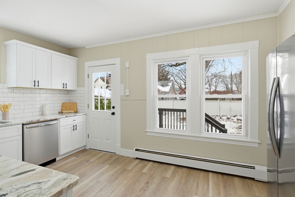 72 Sunapee Street Springfield, MA 01108 - Photo 11 of 31