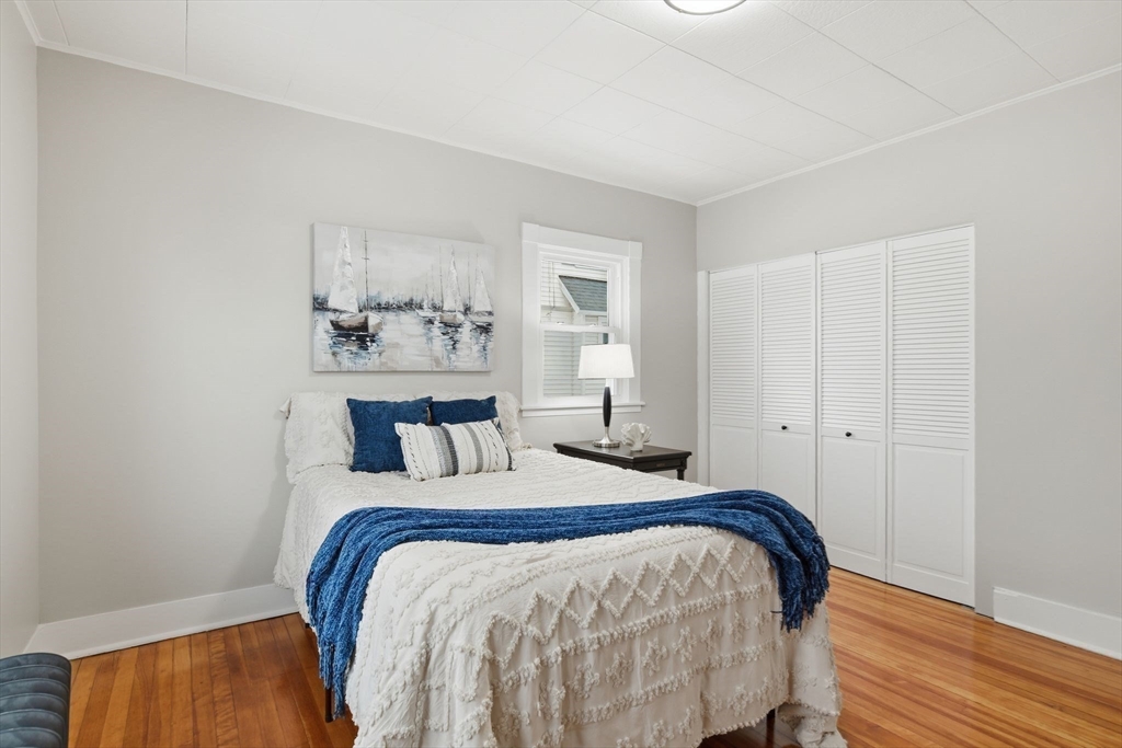 72 Sunapee Street Springfield, MA 01108 - Photo 17 of 31