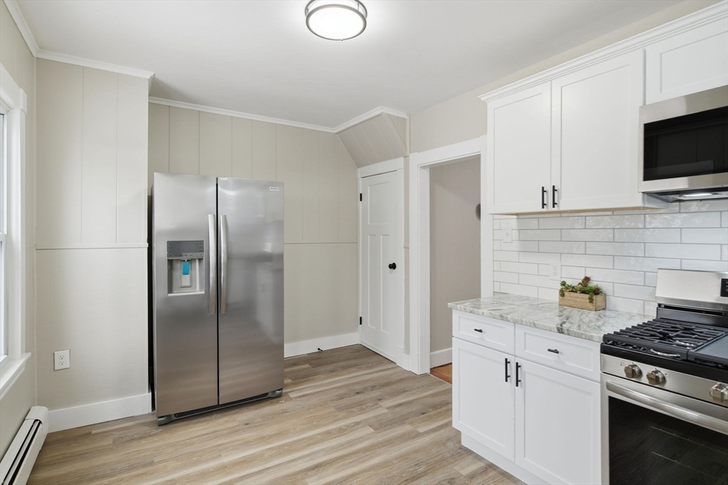 72 Sunapee Street Springfield, MA 01108 - Photo 10 of 31