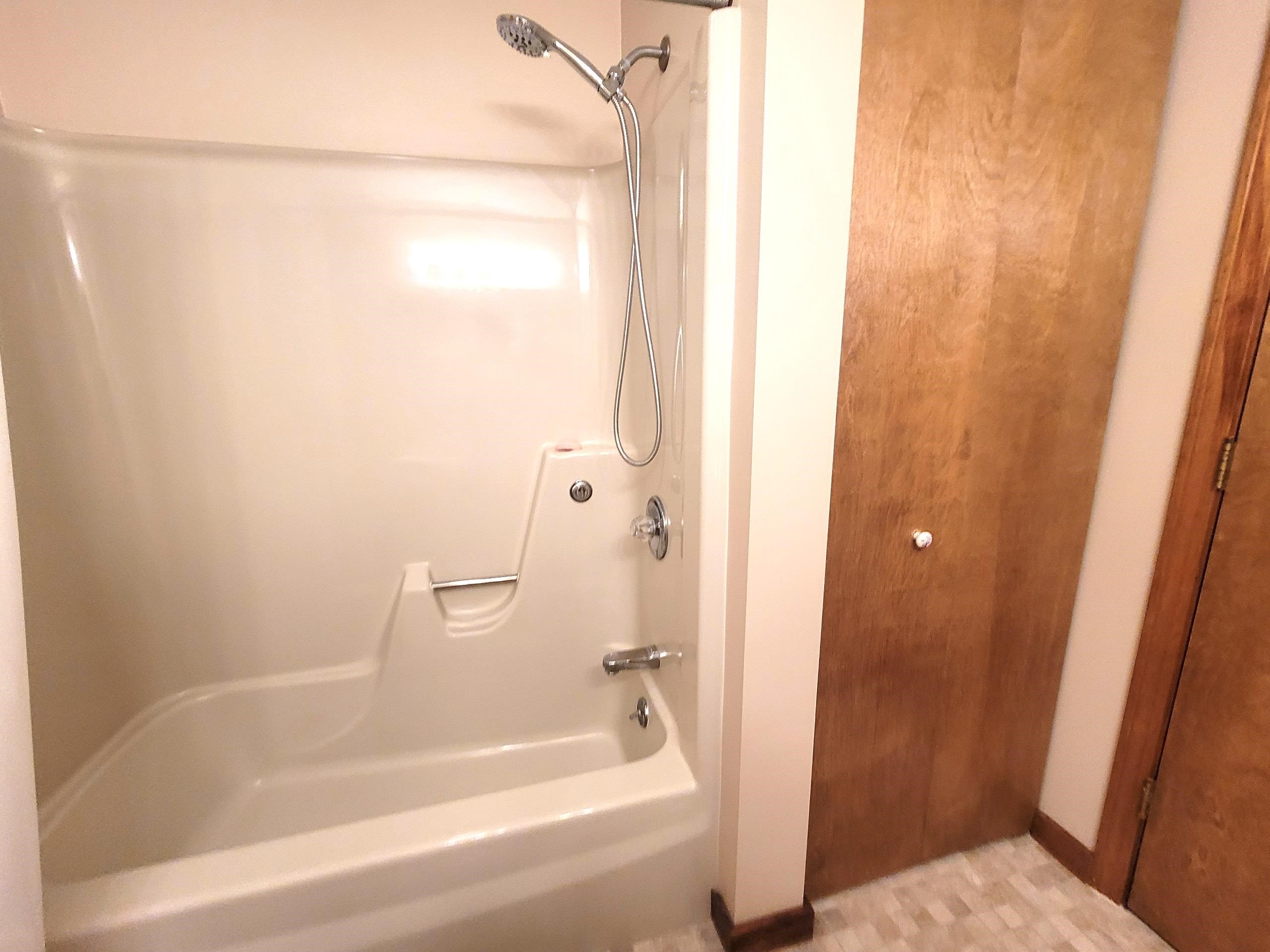 43 Ridgewood Drive Atkinson, NH 03811 - Photo 18 of 40