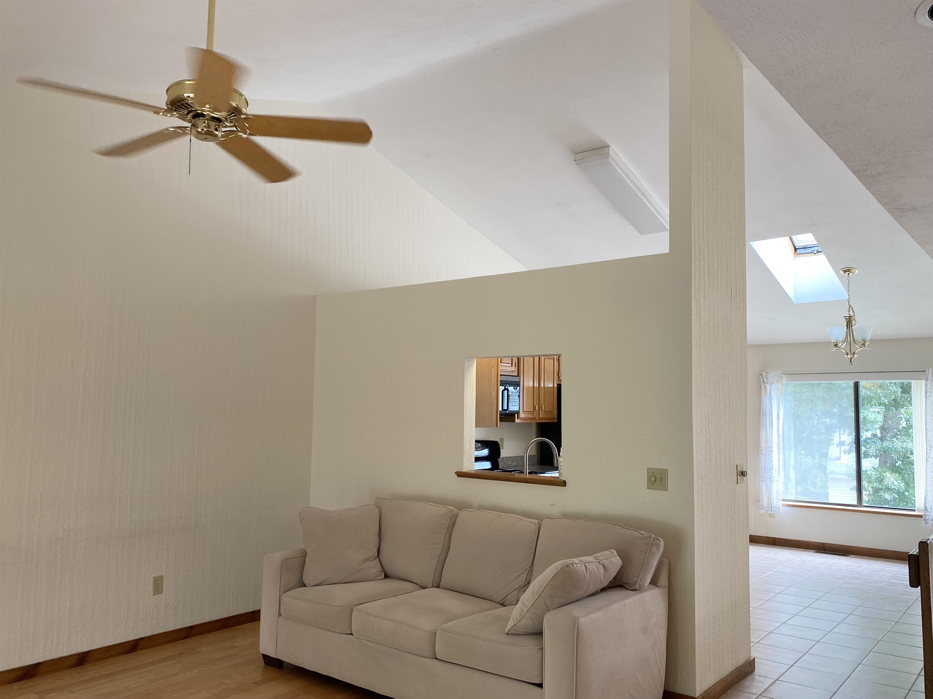 43 Ridgewood Drive Atkinson, NH 03811 - Photo 4 of 40