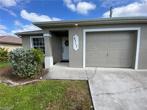 $1,925 | 4317 Southwest Santa Barbara Place, Cape Coral, FL 33914