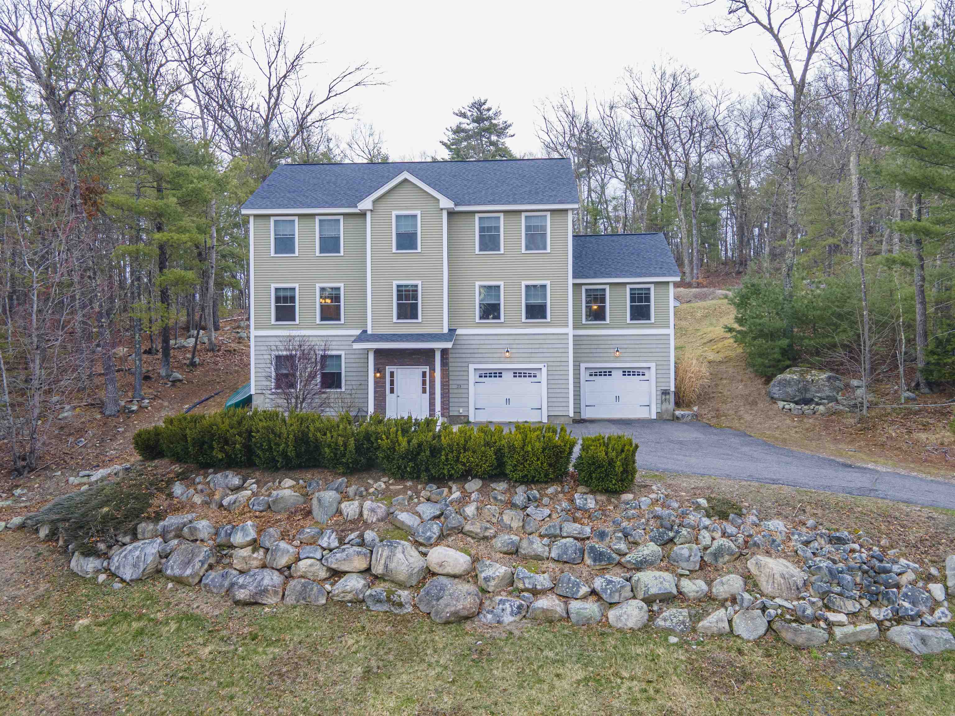 23 Valleyview Drive Merrimack, NH 03054 - Photo 1 of 56