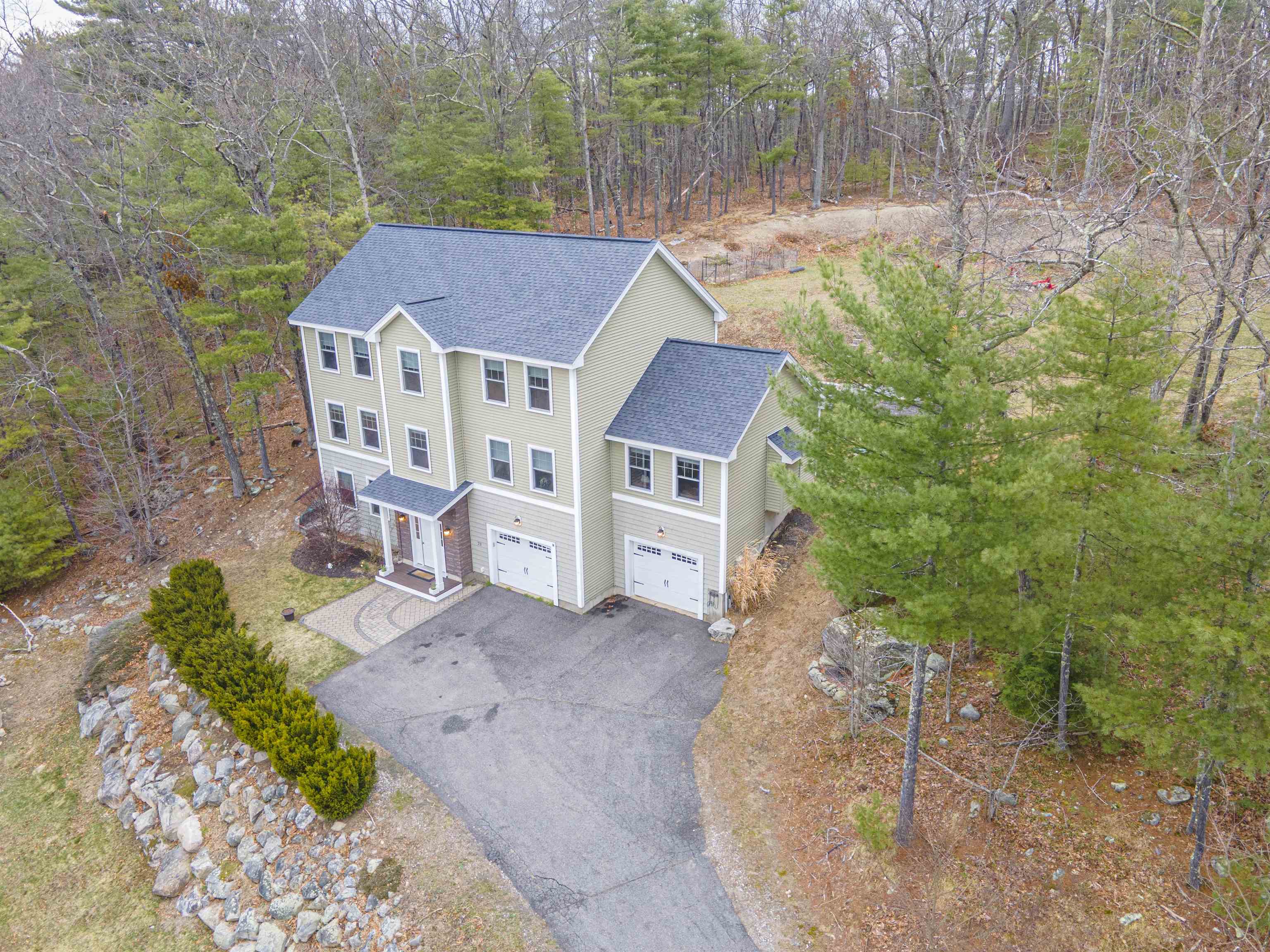 23 Valleyview Drive Merrimack, NH 03054 - Photo 6 of 56