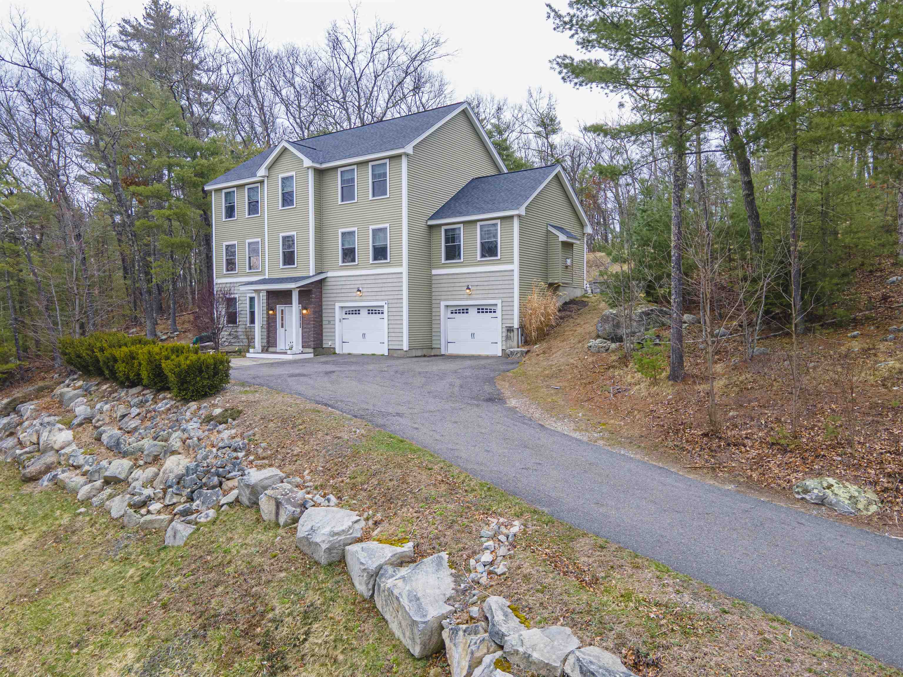 23 Valleyview Drive Merrimack, NH 03054 - Photo 9 of 56
