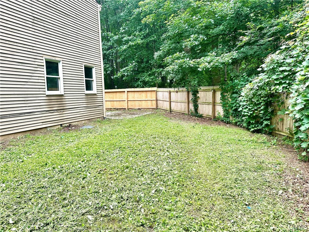 4164 Long Branch Road Liverpool, NY 13090 - Photo 36 of 39 Side Yard
