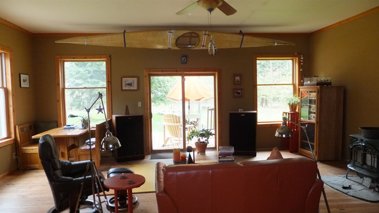 3415 Ballard Road Benzonia, MI 49616 - Photo 8 of 38 1816008-7.JPG