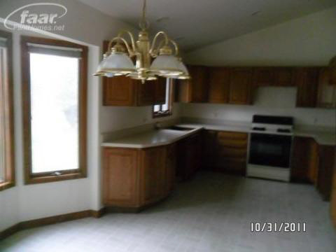6459 Nollar Road Whitmore Lake, MI 48189 - Photo 3 of 15 20261280-2.JPG