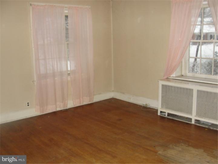 2418 Ashbourne Road Wyncote, PA 19095 - Photo 6 of 8 Bedroom