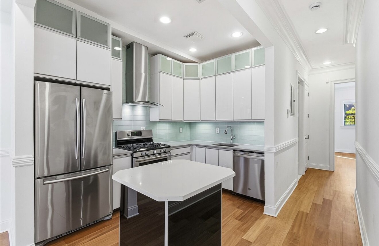 312 West 138th Street, Unit 2 Manhattan, NY 10030 - Photo 5 of 22