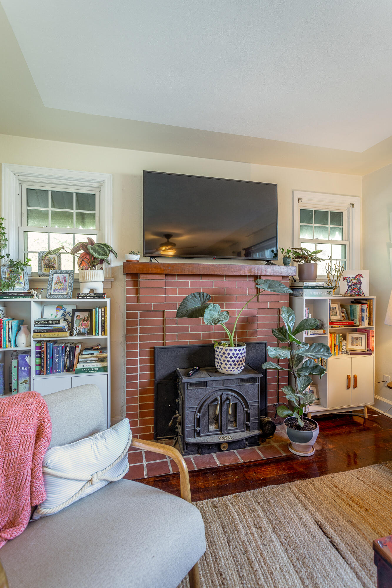 4200 Ealy Road Chattanooga, TN 37412 - Photo 18 of 43 Fireplace