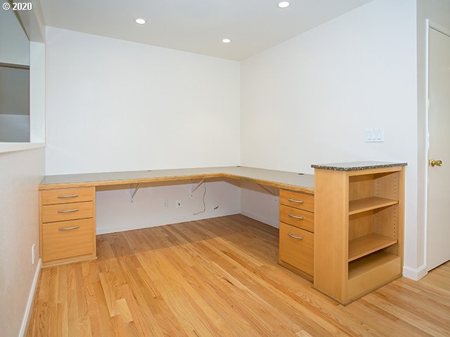 4845 Fox Hollow Road Eugene, OR 97405 - Photo 11 of 29 Gallery Image 11