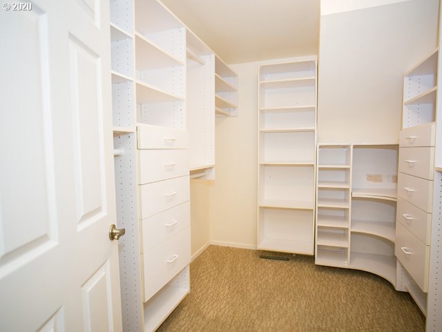 4845 Fox Hollow Road Eugene, OR 97405 - Photo 15 of 29 Gallery Image 15
