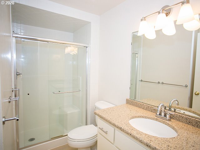 4845 Fox Hollow Road Eugene, OR 97405 - Photo 16 of 29 Gallery Image 16