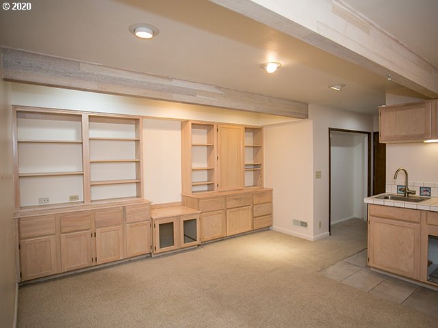 4845 Fox Hollow Road Eugene, OR 97405 - Photo 20 of 29 Gallery Image 20