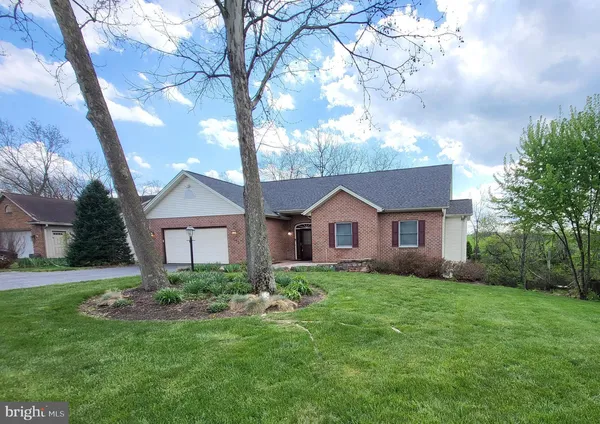 $442,000 | 132 Buckingham Drive, Chambersburg, PA 17201