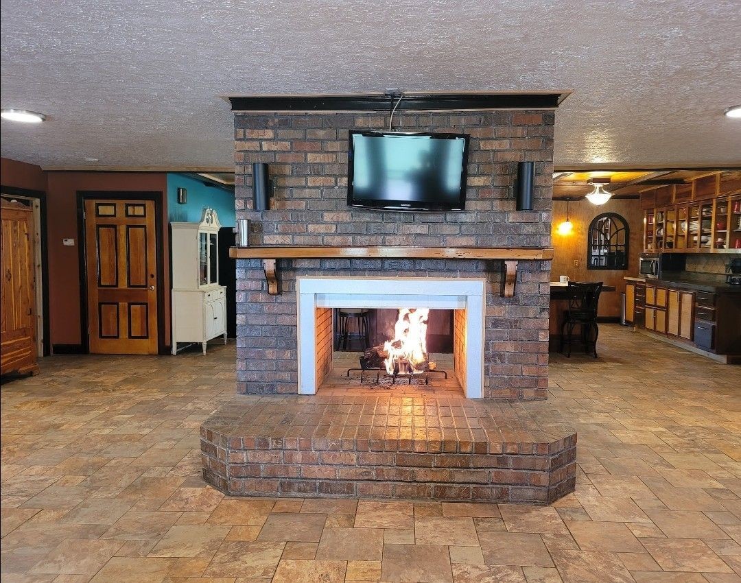 1030 Spring Creek Road Chapmansboro, TN 37035 - Photo 4 of 57 Gallery Image 4