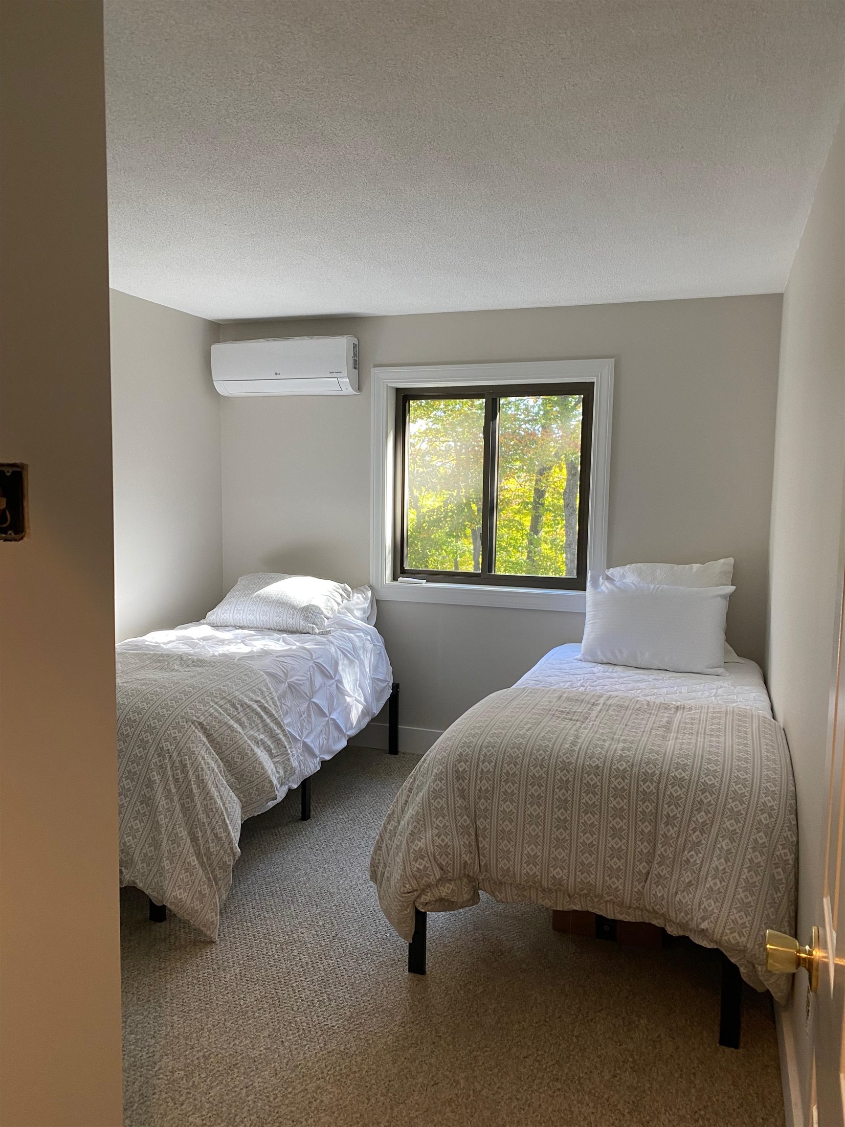 860 Murphys Road, Unit 3C Hartford, VT 05059 - Photo 11 of 16 Gallery Image 11