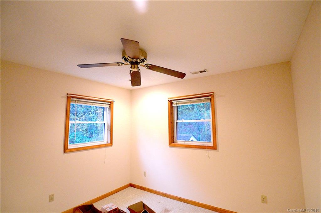 287 Messer Road Waynesville, NC 28786 - Photo 21 of 29 Gallery Image 21