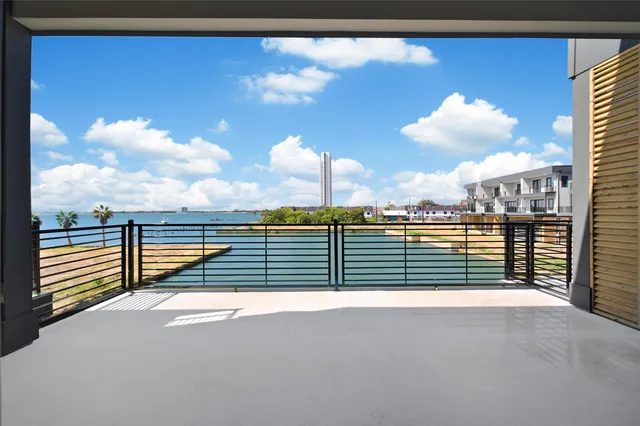 $774,990 | 4408 Tucker Lane, Seabrook, TX 77586