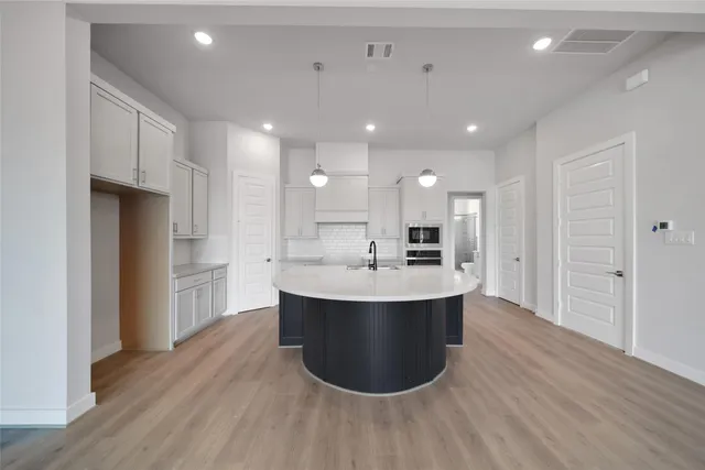 $774,990 | 4408 Tucker Lane, Seabrook, TX 77586